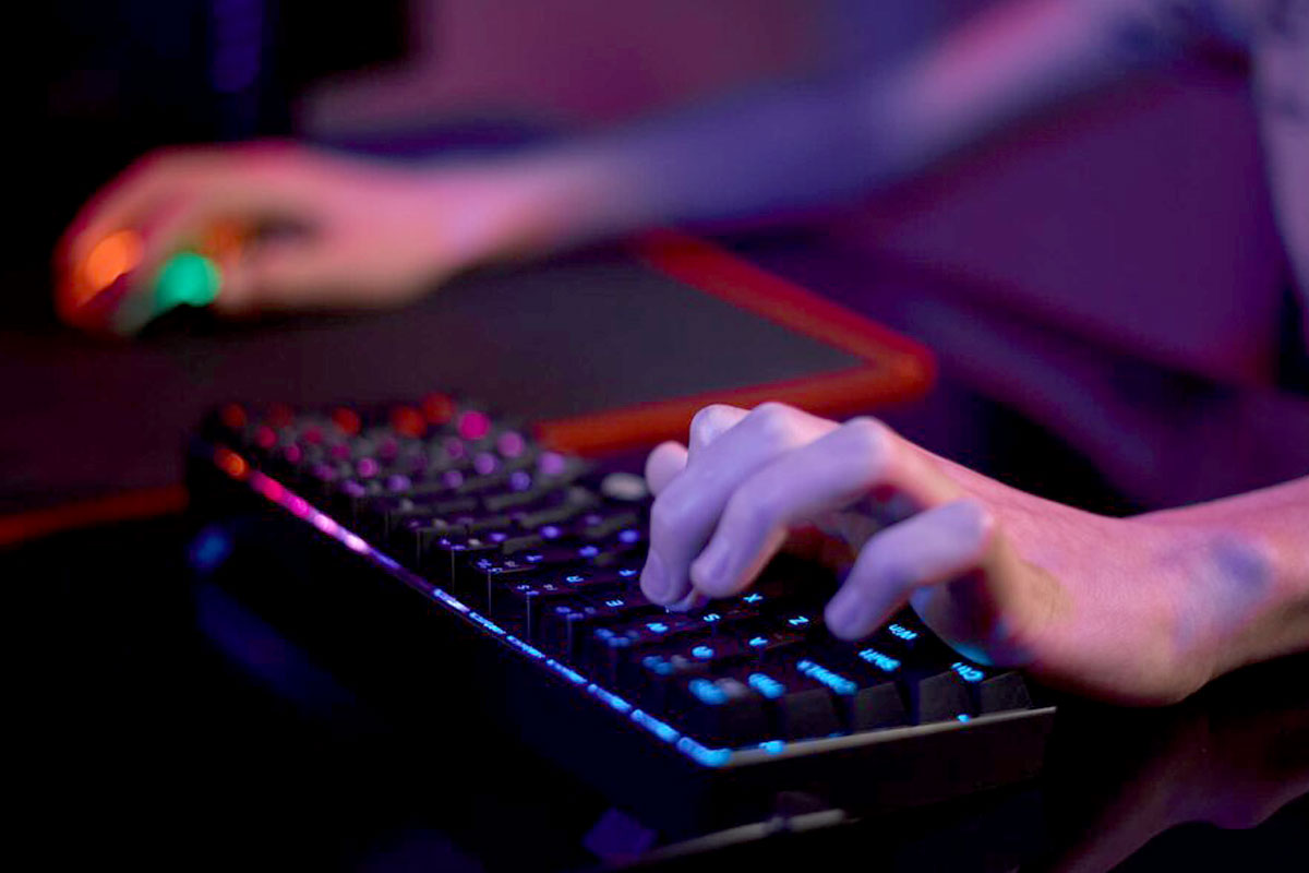 %name بررسی ویژگی‌های ماوس و کیبورد