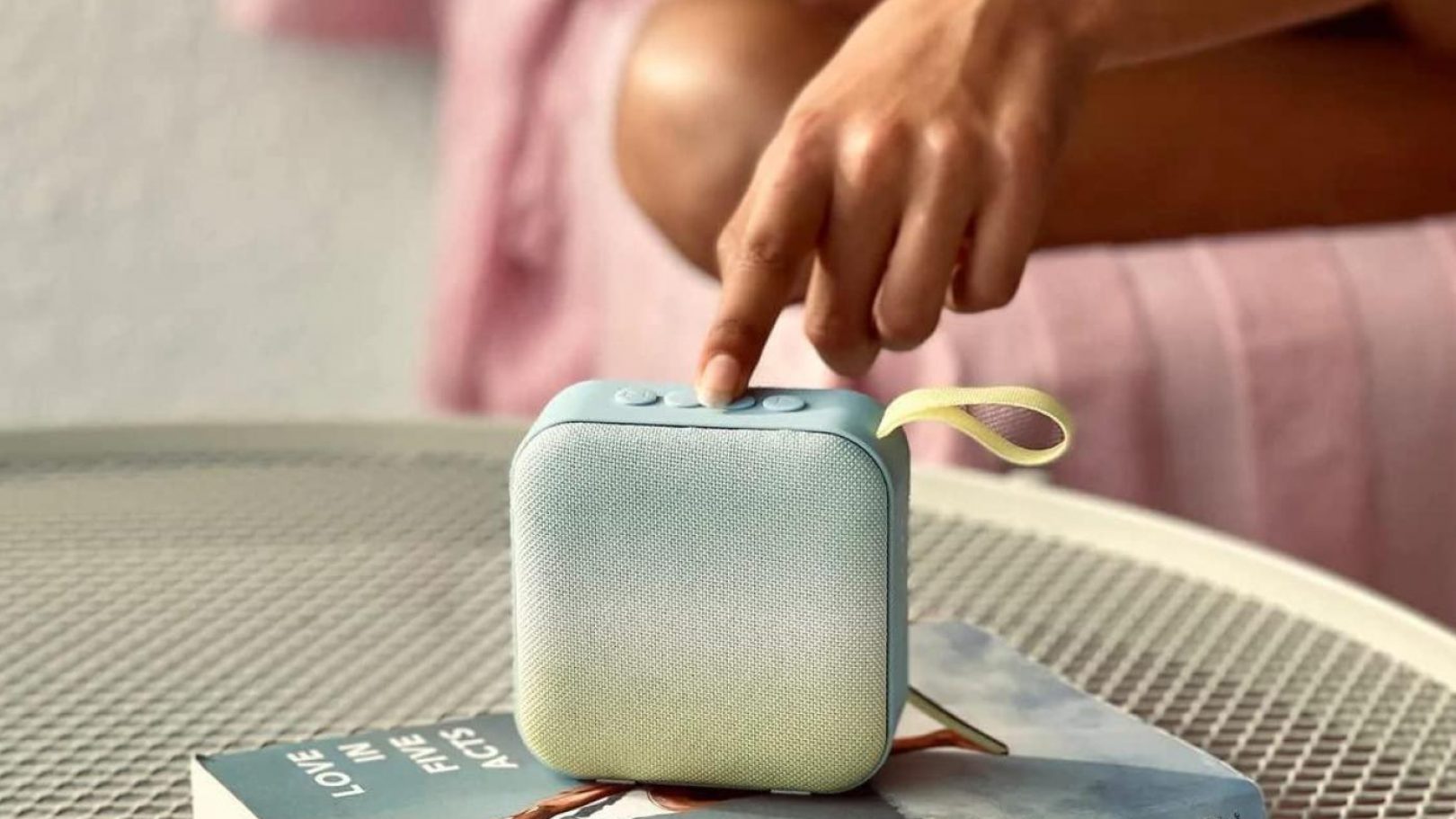 چرا اسپیکر به بلوتوث وصل نمیشه؟ speaker2 چرا اسپیکر به بلوتوث وصل نمیشه؟